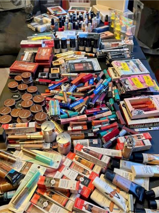 Other - *Mystery box makeup assortment bundle lot wholesale bulk